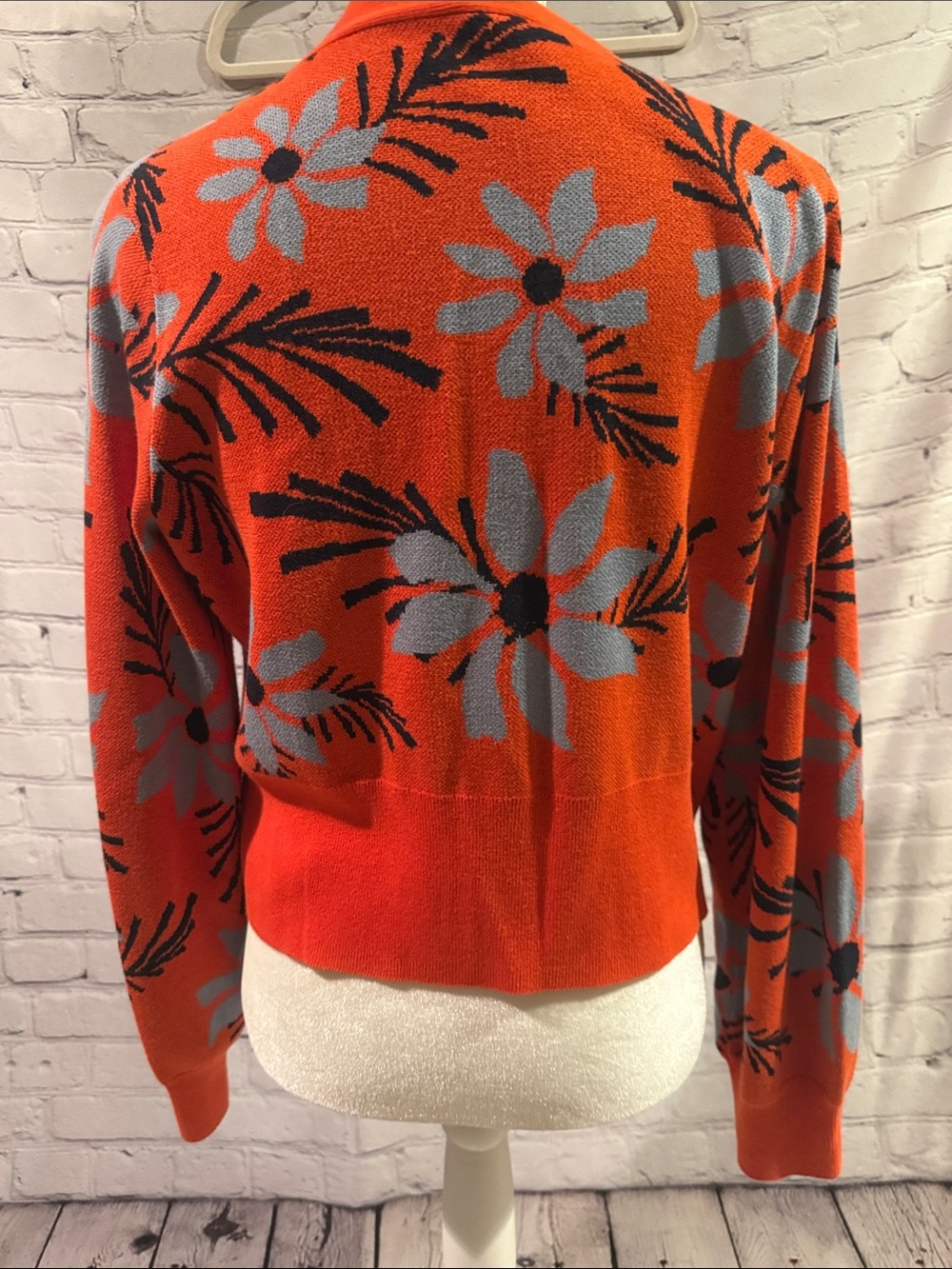 CAbi Bloom Cardigan Style 6240 - Picture 4 of 5